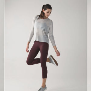 $9 REPOSH NWOT Lululemon Zone In Crop Bordeaux Drama